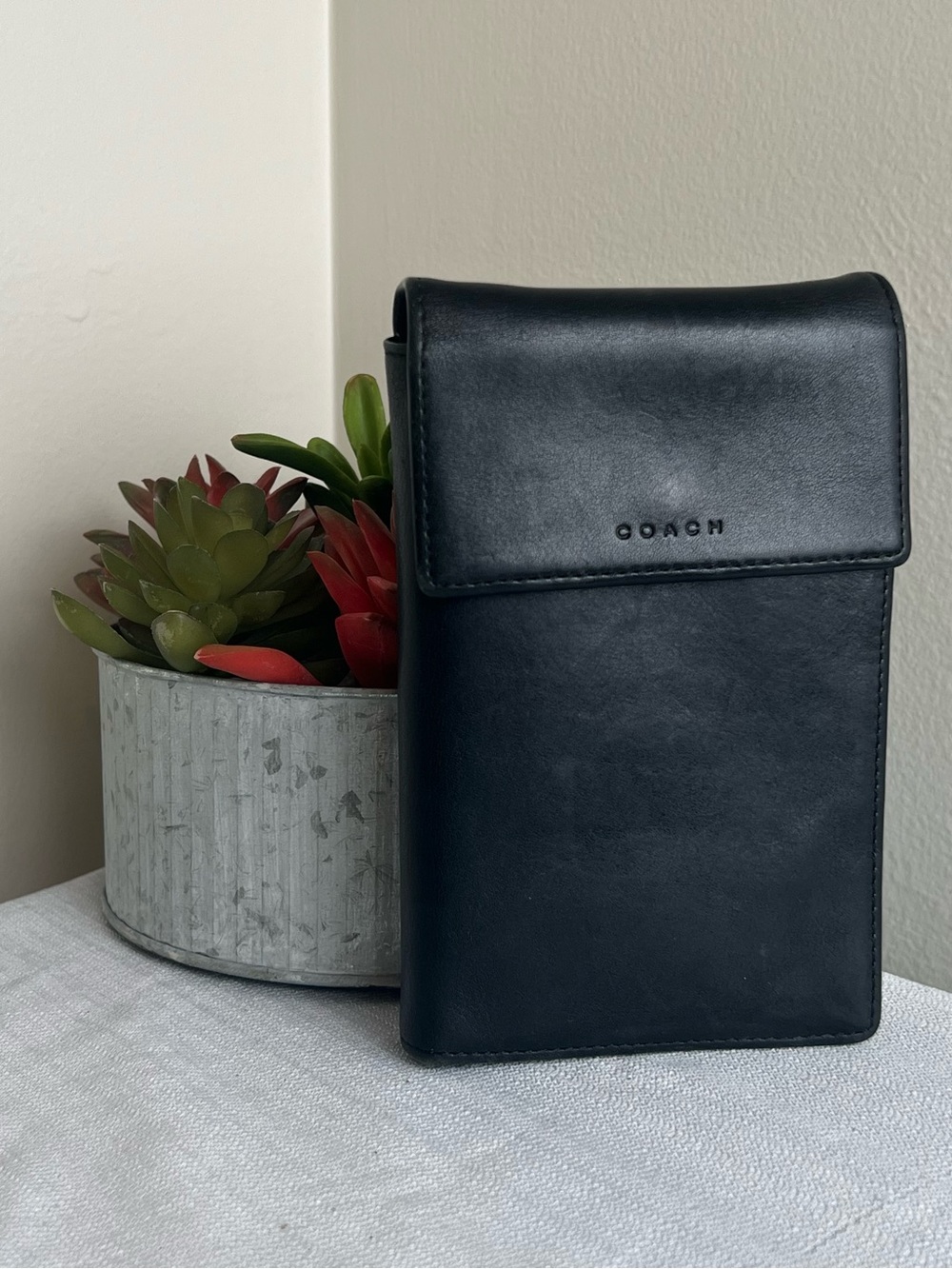 Coach Vintage Black Leather Swing Crossbody Tri-Fold (Missing Crossbody Strap)